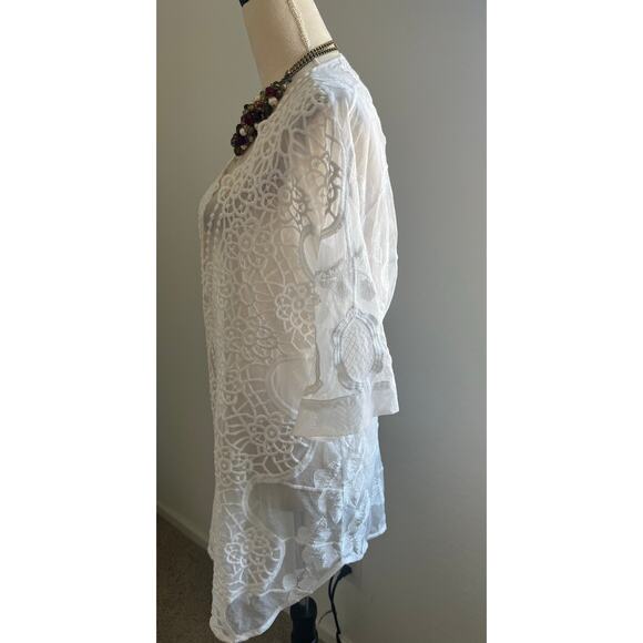 XCVI Embroidered White Floral Lace BOHO Peasant Cardigan Kimono Top Coverup Sz M - Picture 3 of 10